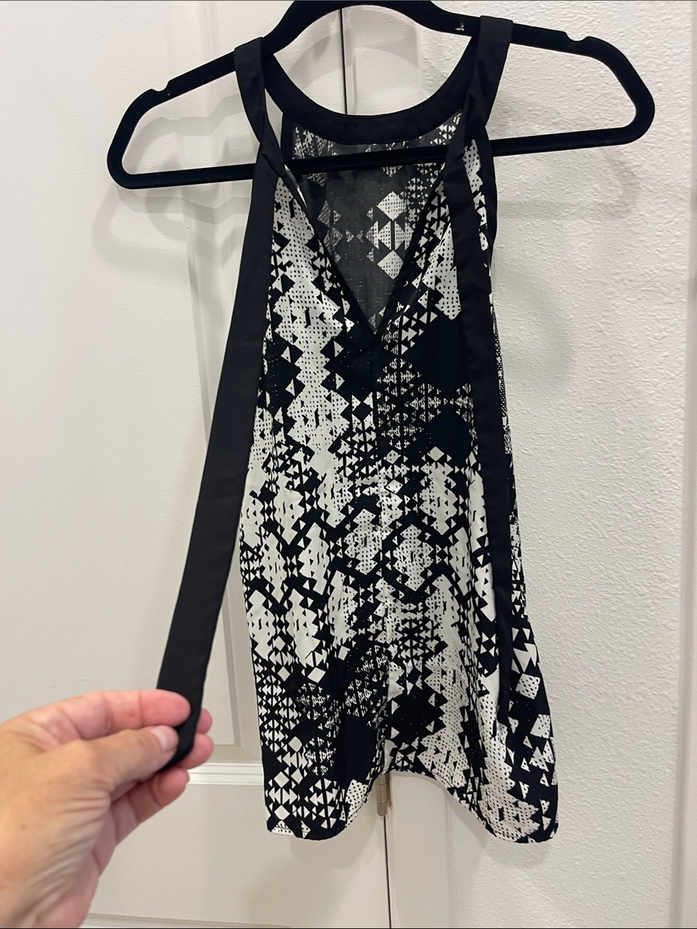 Forever 21 Black & White Geometric Halter Tank